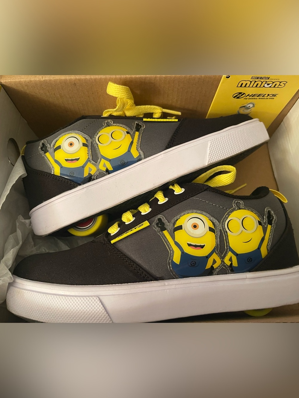 Heelys Kids Minions Skate shoes in Black and Yellow